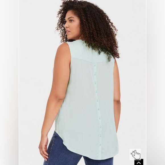 Twill Button Back Tank - Picture 3 of 6